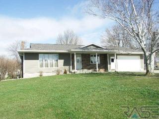 615 5th Ave, Edgerton, MN 56128-2754