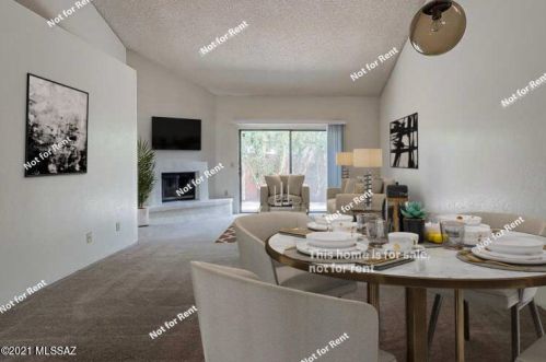 2937 Greenlee St, Tucson, AZ 85716-1205