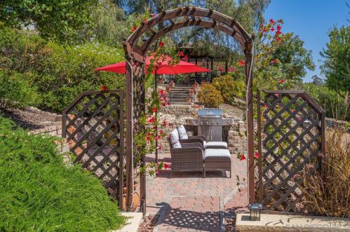 3724 Catamarca Dr, San Diego CA 92124-3405 exterior