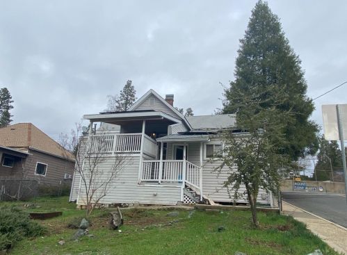 403 Chapel St, Grass Valley CA  95945-7112 exterior