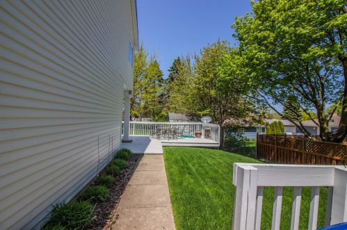 2424 Parnell Ave, Milwaukee WI 53221-4253 exterior