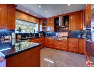 11357 Dona Lisa Dr, North Hollywood CA  91604-4316 exterior