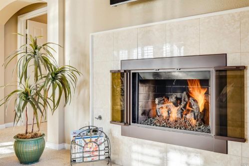 2082 Stonefield Ln, Santa Rosa CA  95403-0951 exterior