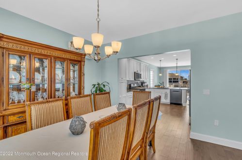 21 Halsey Dr, Bricktown NJ  08723-7510 exterior