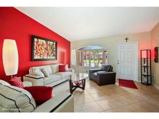14211 160th Ter, Miami, FL 33177-1802
