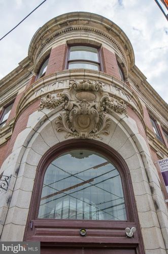 400 Green St, Philadelphia PA  19123-2811 exterior