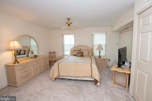 344 Independence Dr, Southampton PA  18966-2729 exterior