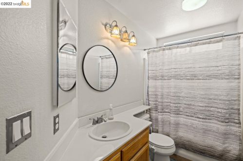 20 Megan Ct, Oakley CA  94561-3956 exterior