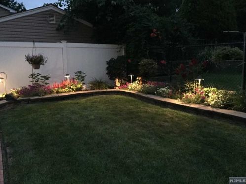 491 James St, N Milford NJ  07646-1023 exterior