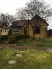 1112 Vagedes Ave, Fresno CA  93728-2937 exterior