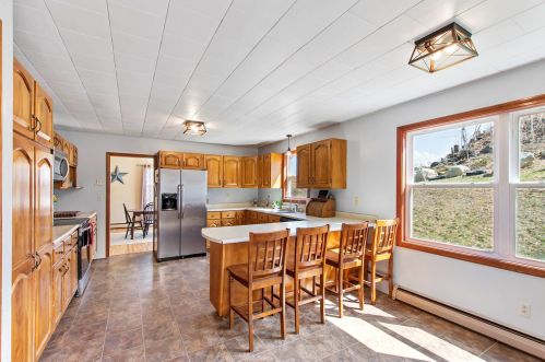 72 1st St, Northumberland NH  03582-4168 exterior