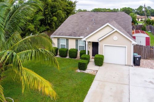 781 Browning Ave, Fort Pierce, FL 34983-3919
