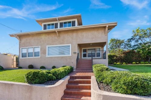 3866 Pringle St, San Diego, CA 92103-2725