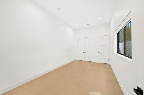 18852 Canyon Crest Dr, Orange CA 92861-2806 exterior