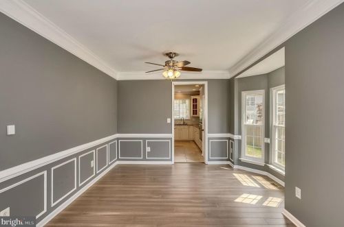 6733 Sutton Oaks Way, Gainesville VA  20155-1489 exterior