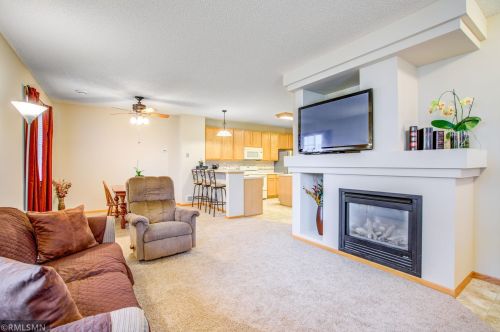 134 River Woods Dr, Grey Cloud Island, MN 55071-1570