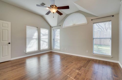 713 Sierra Ln, Lewisville TX  75028-7186 exterior