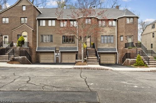 7 Village Green Ct, South Orange, NJ 07079-1511