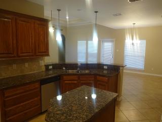 3726 Berkeley Dr, Corpus Christi TX  78414-4177 exterior