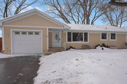 6425 37th Ave, Minneapolis, MN 55427-1545