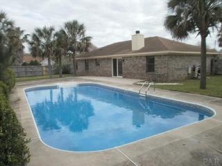 10121 Clearsound Dr, Pensacola, FL 32506-6808