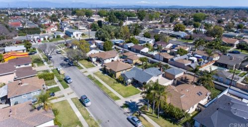 5938 Sunfield Ave, Lakewood CA  90712-1823 exterior