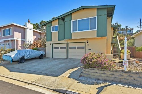 271 Goodwin Dr, San Bruno CA  94066-1660 exterior
