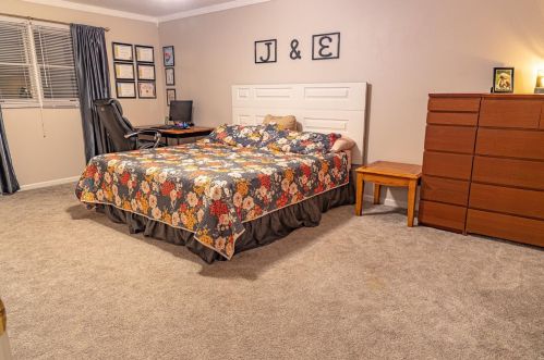 10641 Manor Dr, Dyer IN  46373-9119 exterior