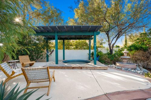 67658 Club House Dr, Desert Hot Springs CA  92241-7425 exterior