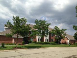 8780 Woodbridge Dr, Greendale, WI 53129-1087