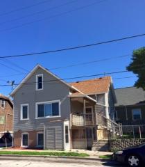 116 Maple St, Milwaukee WI  53204-4031 exterior