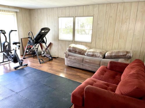 4820 Capron St, New Port Richey, FL 34653-5508