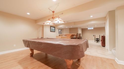 525 Brighton Ln, Dyer IN  46311-4625 exterior