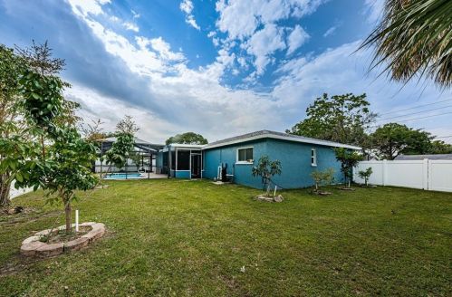 5604 102nd Ave, Pinellas Park FL  33782-3306 exterior