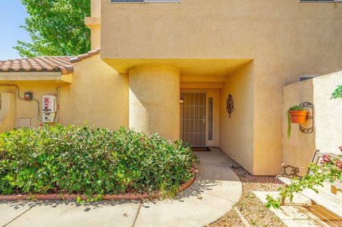 43111 Sugar St, Lancaster, CA 93536-6700