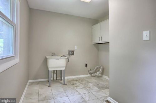 838 Kiehl Dr, Lemoyne PA  17043-1205 exterior