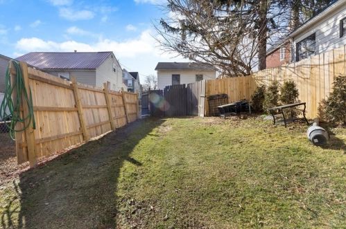1808 Kensington St, New Kensington PA  15068-4911 exterior