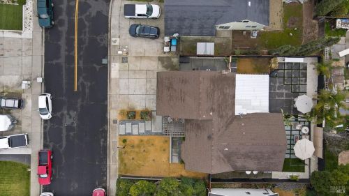 403 Temple Dr, Vacaville CA  95687-5146 exterior