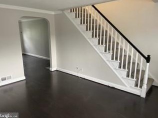 425 35th St, Wilmington, DE 19802-2815