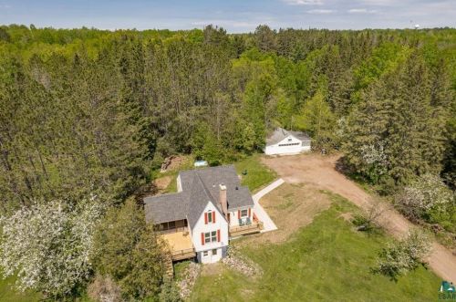 4011 Nelson Rd, Duluth MN 55803-2722 exterior