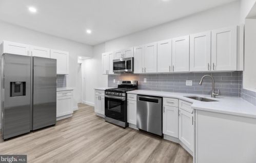 1249 Langham Ave, Camden NJ  08103-2818 exterior