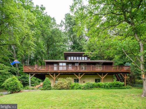 859 Temple Rd, Pottstown, PA 19465-7354