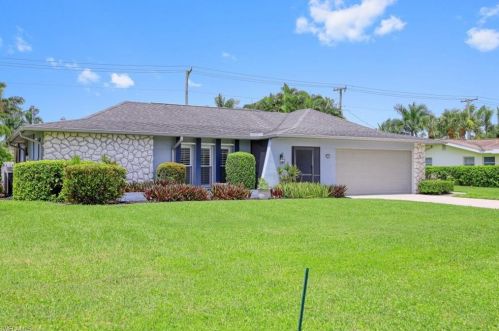 145 Coral Vine Dr, Naples, FL 34110-5719