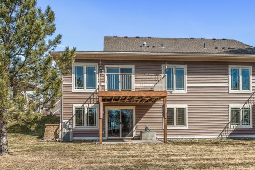 12570 Leyte St, Minneapolis, MN 55449-6576