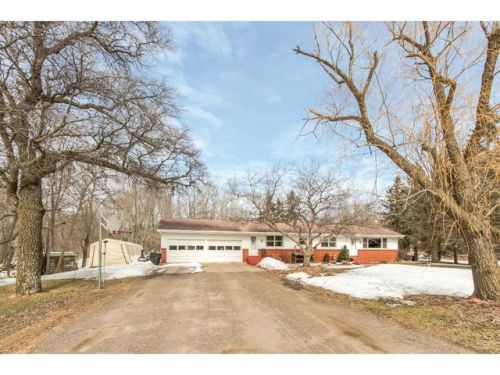4390 Viking Ln, Columbus, MN 55092