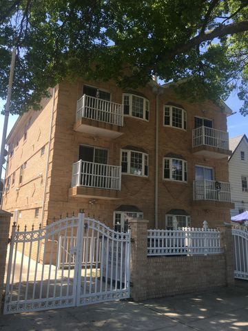 9523 94th St, Jamaica, NY 11416-1510
