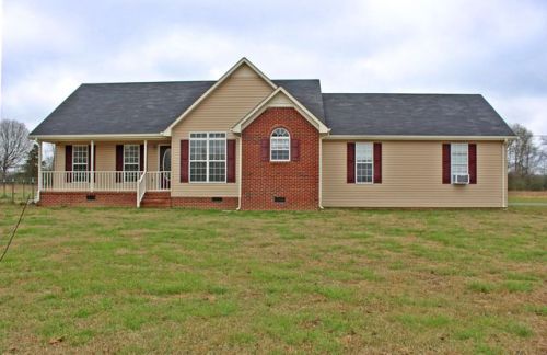 158 Wells Lee Rd, Elora, TN 37328-4232