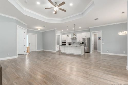 3995 Oak Hollow Ave, Vero Beach, FL 32966-6532