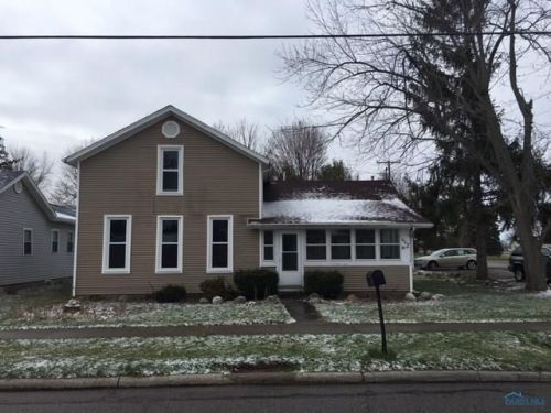 409 Curtis St, Stryker, OH 43557-9458