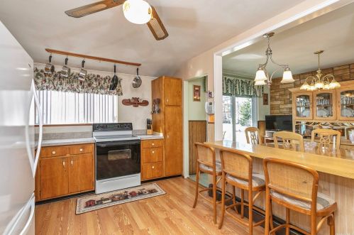 102 Ridge Ave, Central Islip, NY 11722-3422